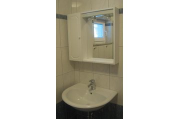 Slovenija Privát Cerkno, Eksterijer